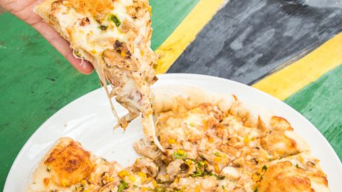 jamaican jerk chicken pizza