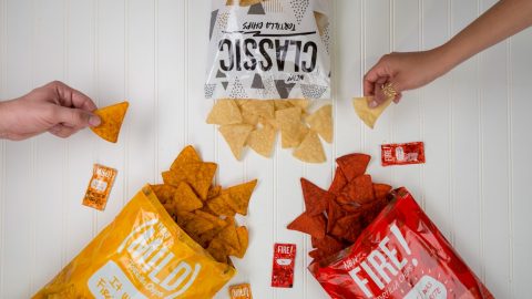 sauce packet tortilla chips