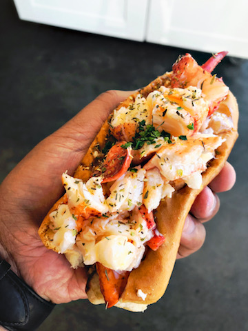 Freshies Lobster Co. - Lobster Roll