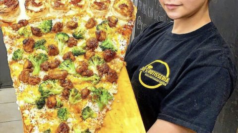 General Tso Pizza